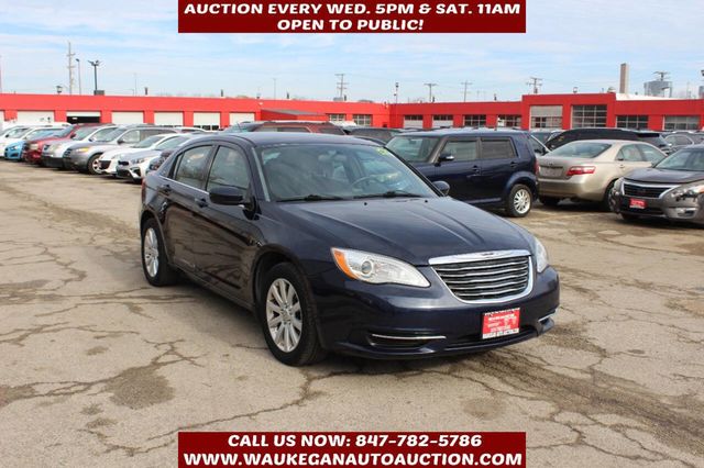 2013 Chrysler 200 4dr Sedan Touring - 22950310 - 2