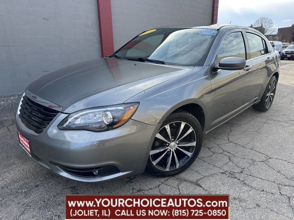 2013 Chrysler 200 4dr Sedan Touring - 22817558 - 0