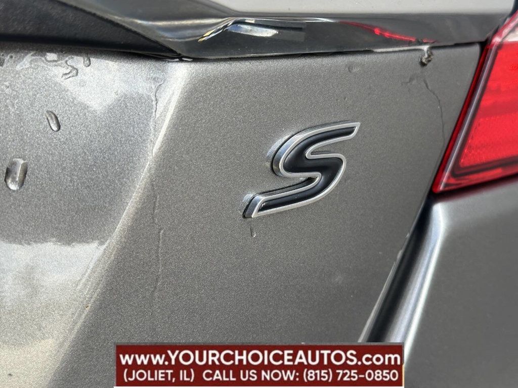2013 Chrysler 200 4dr Sedan Touring - 22817558 - 17