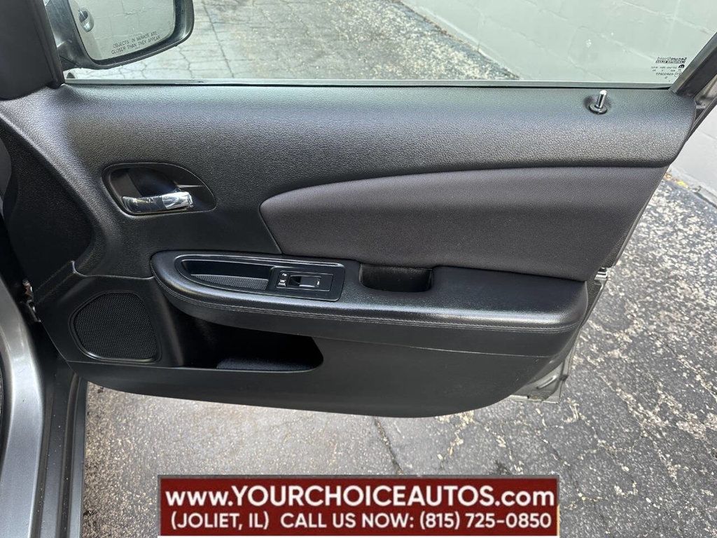 2013 Chrysler 200 4dr Sedan Touring - 22817558 - 20