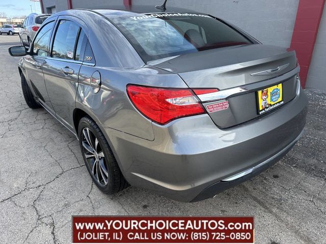 2013 Chrysler 200 4dr Sedan Touring - 22817558 - 2