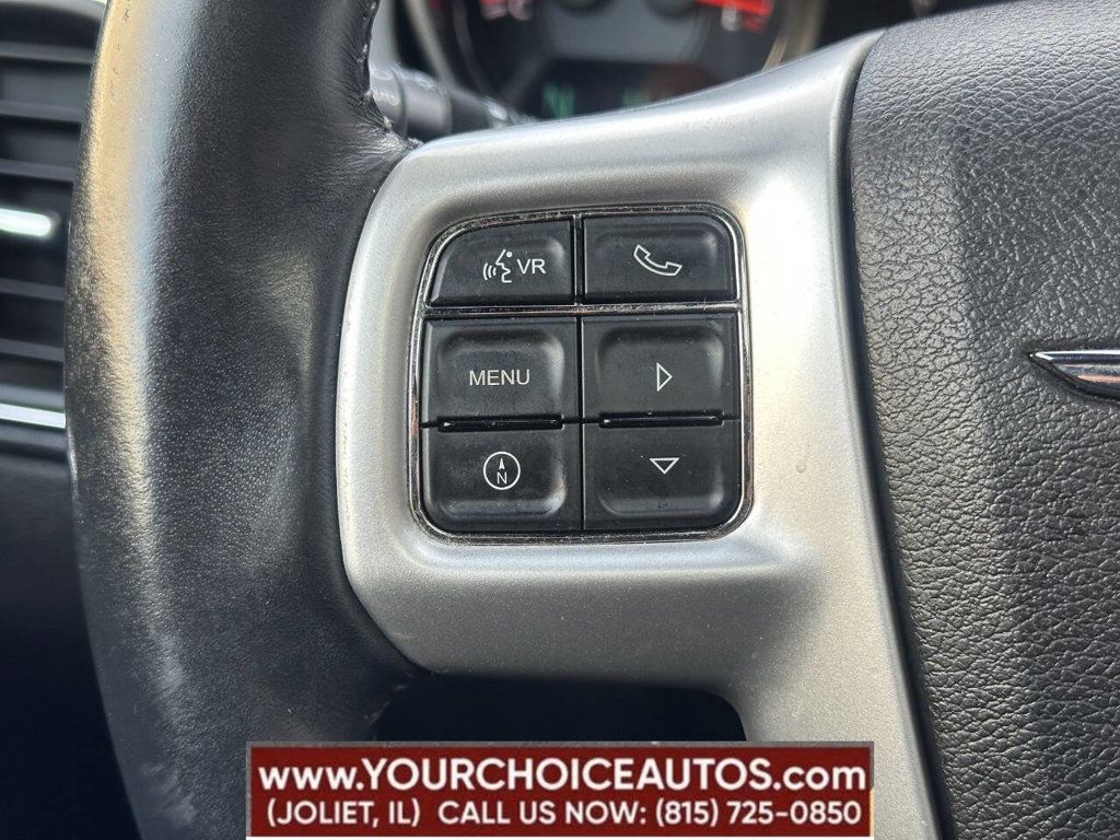 2013 Chrysler 200 4dr Sedan Touring - 22817558 - 29