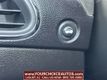 2013 Chrysler 200 4dr Sedan Touring - 22817558 - 32