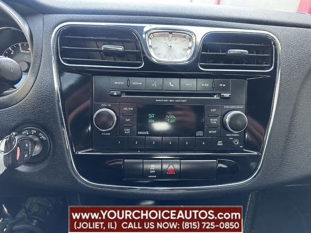 2013 Chrysler 200 4dr Sedan Touring - 22817558 - 33