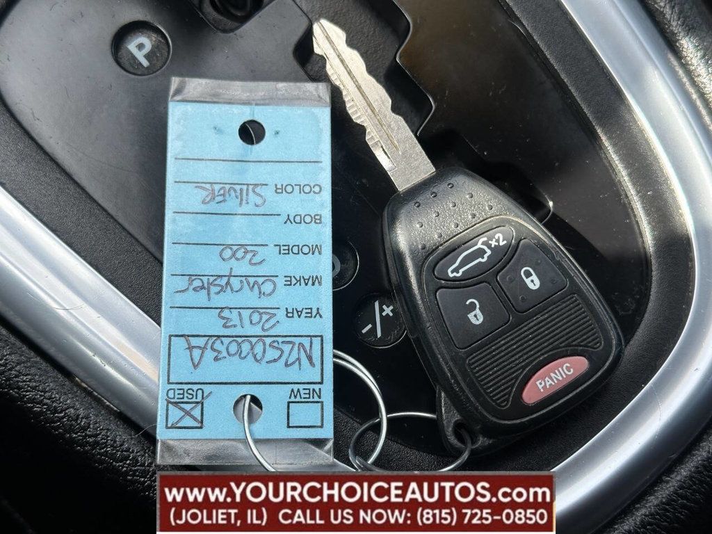 2013 Chrysler 200 4dr Sedan Touring - 22817558 - 42