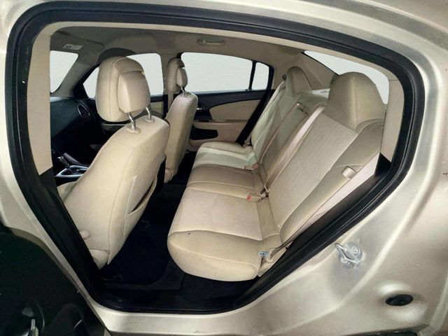 2013 Chrysler 200 4dr Sedan Touring - 23012862 - 18