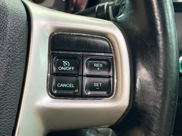 2013 Chrysler 200 4dr Sedan Touring - 23012862 - 26