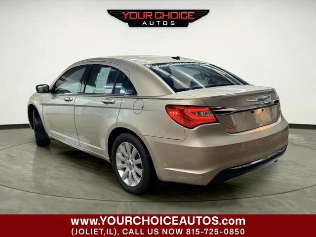 2013 Chrysler 200 4dr Sedan Touring - 23012862 - 2