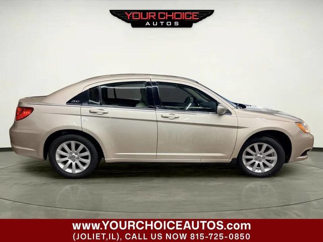 2013 Chrysler 200 4dr Sedan Touring - 23012862 - 5