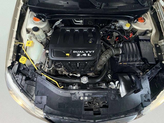 2013 Chrysler 200 4dr Sedan Touring - 23012862 - 7