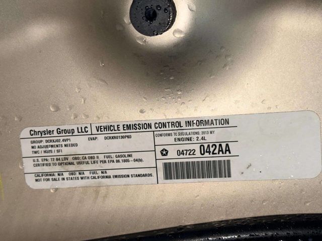 2013 Chrysler 200 4dr Sedan Touring - 23012862 - 8