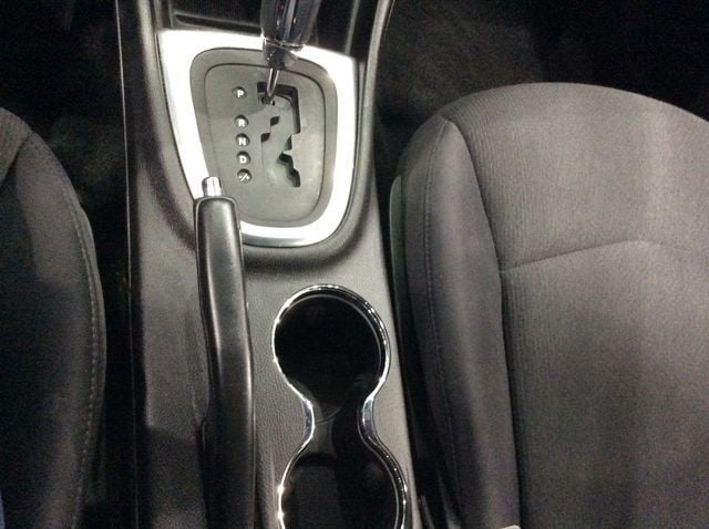 2013 Chrysler 200 4dr Sedan Touring - 22986219 - 16