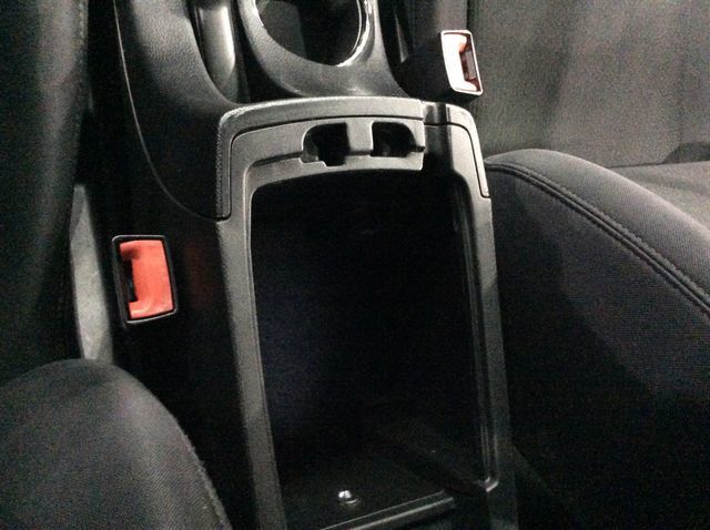 2013 Chrysler 200 4dr Sedan Touring - 22986219 - 17