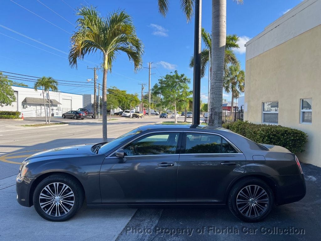 2013 Chrysler 300 300S AWD Hemi 5.7L V8 - 22421882 - 4