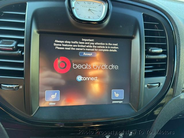 2013 Chrysler 300 4dr Sedan 300S RWD - 22988908 - 11