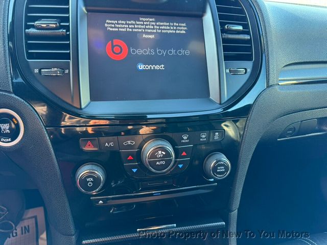 2013 Chrysler 300 4dr Sedan 300S RWD - 22988908 - 14