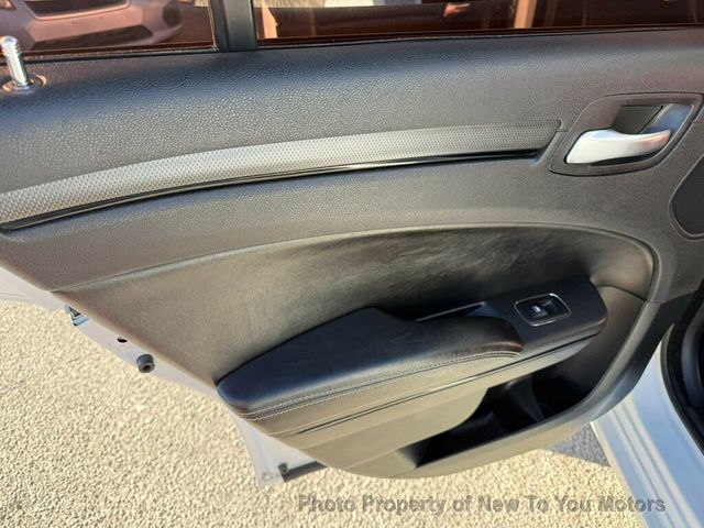 2013 Chrysler 300 4dr Sedan 300S RWD - 22988908 - 17