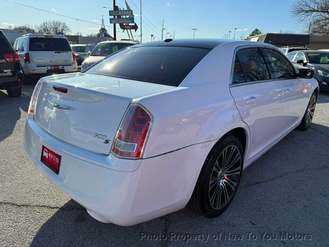 2013 Chrysler 300 4dr Sedan 300S RWD - 22988908 - 1