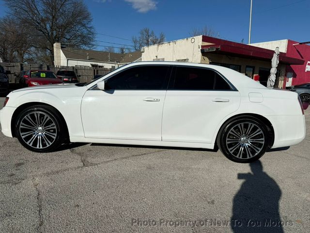 2013 Chrysler 300 4dr Sedan 300S RWD - 22988908 - 6