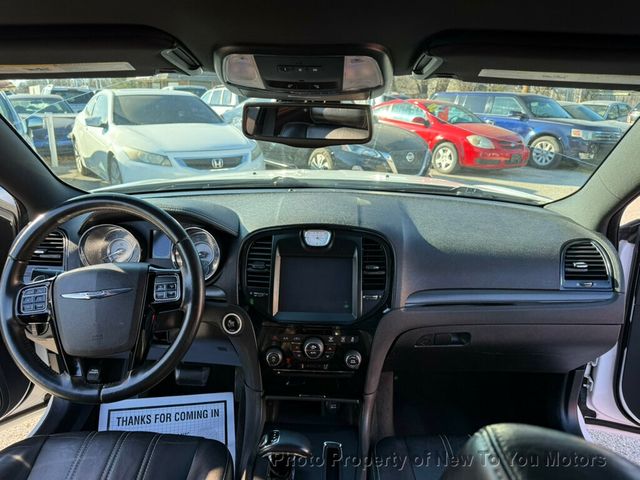 2013 Chrysler 300 4dr Sedan 300S RWD - 22988908 - 8