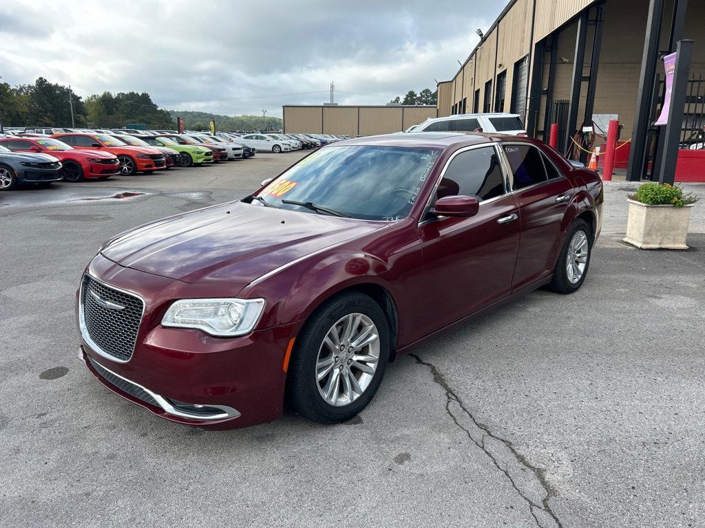 2013 Chrysler 300 Base photo 2