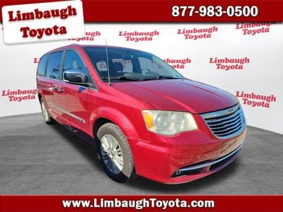 2013 Chrysler Town & Country - 2C4RC1GGXDR508947