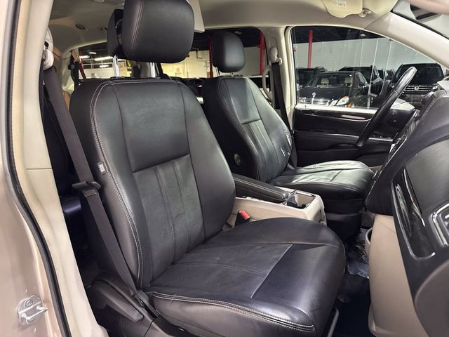 2013 Chrysler Town & Country 4dr Wagon Touring - 23068427 - 23