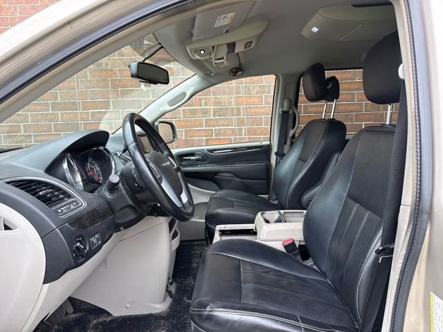 2013 Chrysler Town & Country 4dr Wagon Touring - 23068427 - 8