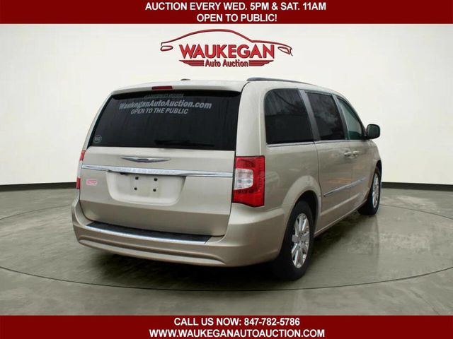 2013 Chrysler Town & Country 4dr Wagon Touring - 22964813 - 3