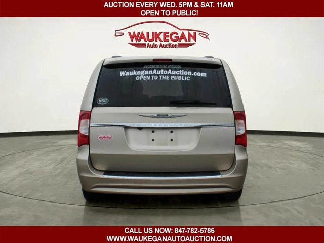 2013 Chrysler Town & Country 4dr Wagon Touring - 22964813 - 4
