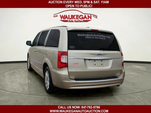 2013 Chrysler Town & Country 4dr Wagon Touring - 22964813 - 5