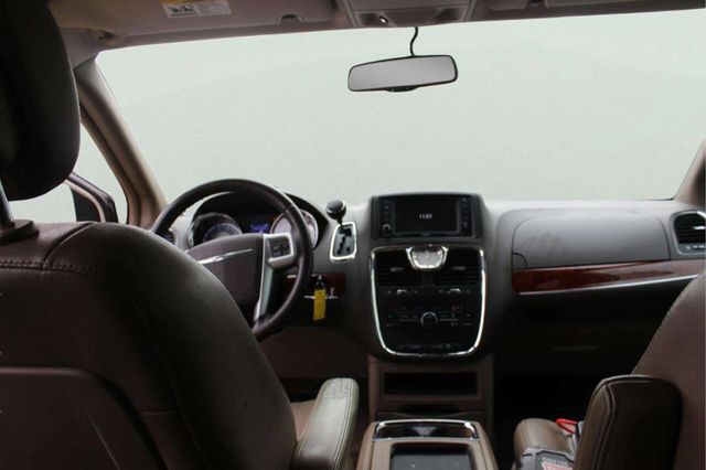 2013 Chrysler Town & Country 4dr Wagon Touring - 22964813 - 7