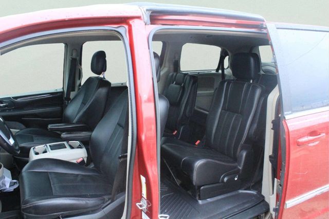 2013 Chrysler Town & Country 4dr Wagon Touring - 23006761 - 4