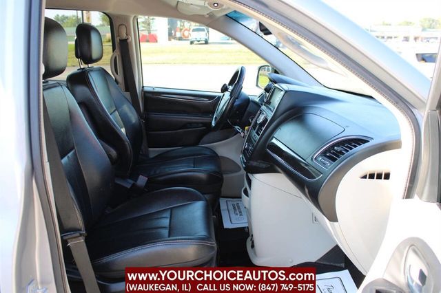 2013 Chrysler Town & Country 4dr Wagon Touring - 22573850 - 27