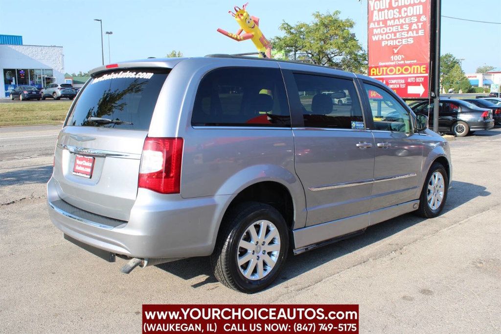 2013 Chrysler Town & Country 4dr Wagon Touring - 22573850 - 5