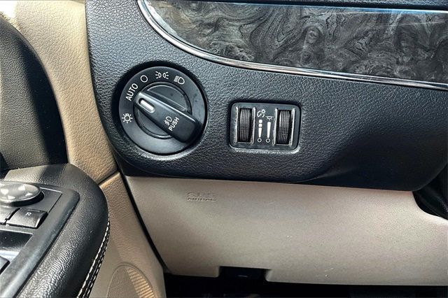 2013 Chrysler Town & Country 4dr Wagon Touring - 22878831 - 28