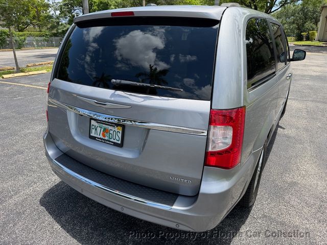 2013 Chrysler Town & Country Limited Wagon Mini Van - 23020425 - 9
