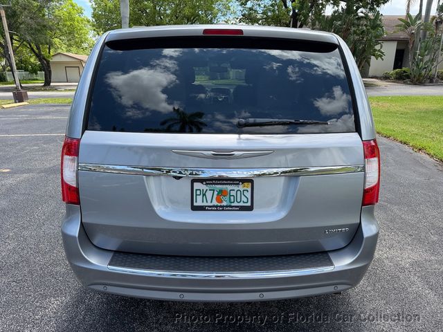 2013 Chrysler Town & Country Limited Wagon Mini Van - 23020425 - 11