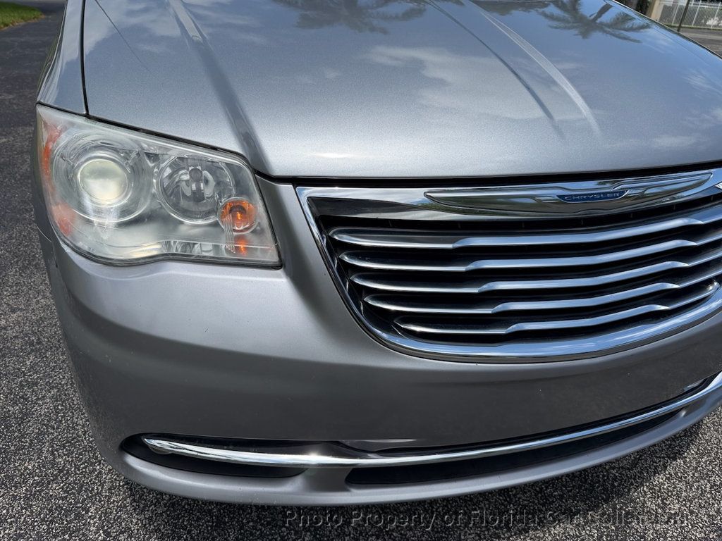 2013 Chrysler Town & Country Limited Wagon Mini Van - 23020425 - 12