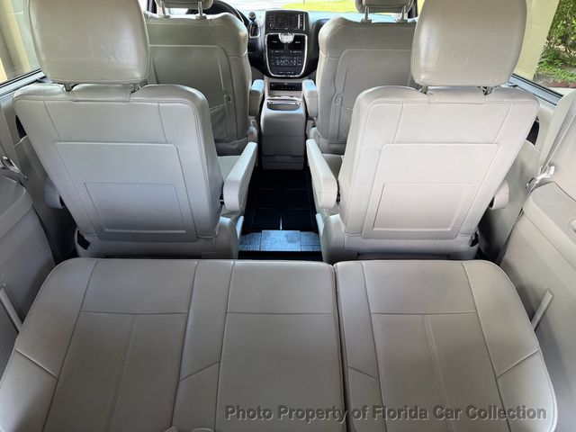 2013 Chrysler Town & Country Limited Wagon Mini Van - 23020425 - 22