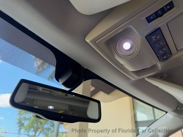 2013 Chrysler Town & Country Limited Wagon Mini Van - 23020425 - 32