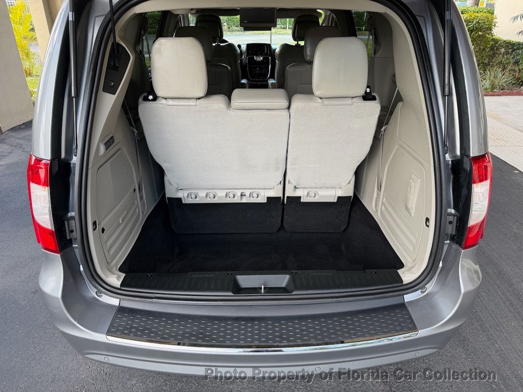 2013 Chrysler Town & Country Limited Wagon Mini Van - 23020425 - 35