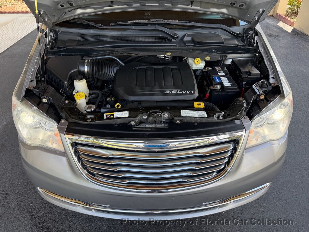 2013 Chrysler Town & Country Limited Wagon Mini Van - 23020425 - 36