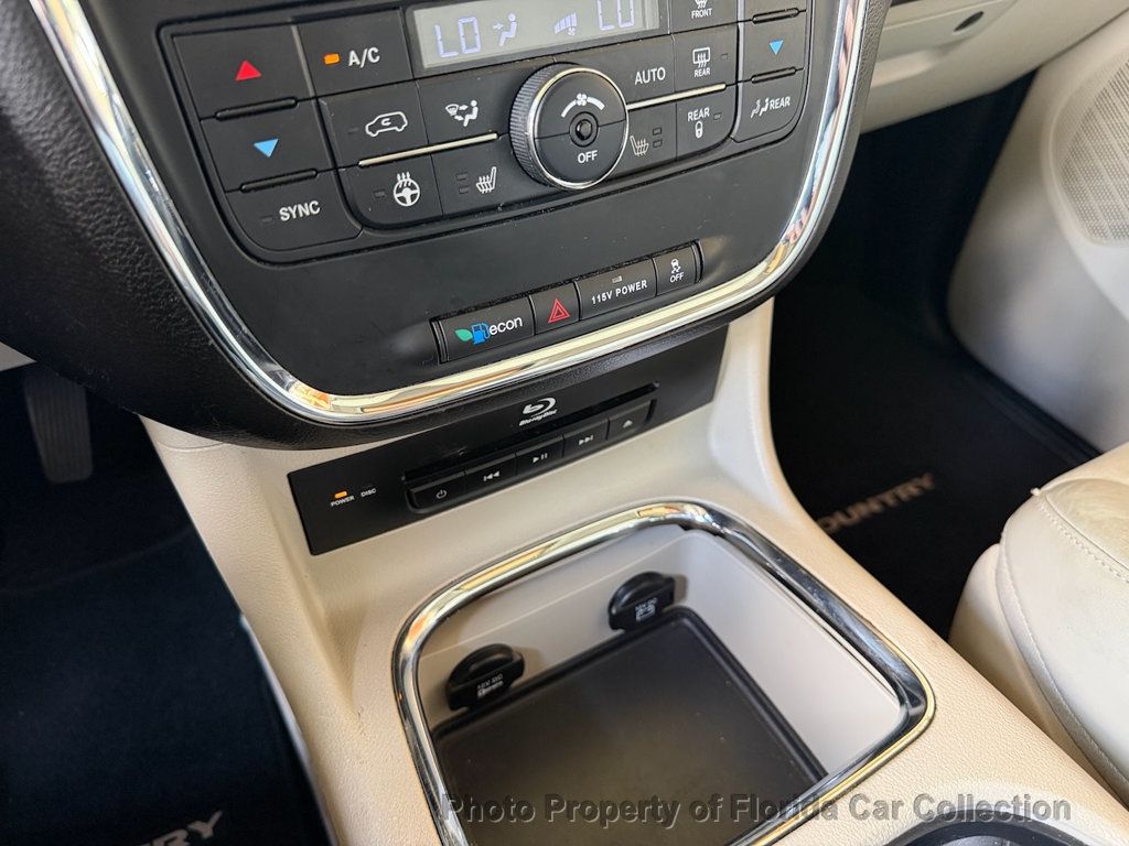 2013 Chrysler Town & Country Limited Wagon Mini Van - 23020425 - 49