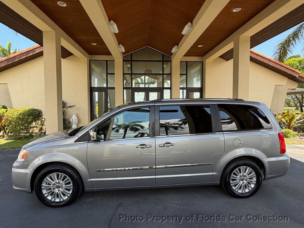 2013 Chrysler Town & Country Limited Wagon Mini Van - 23020425 - 68