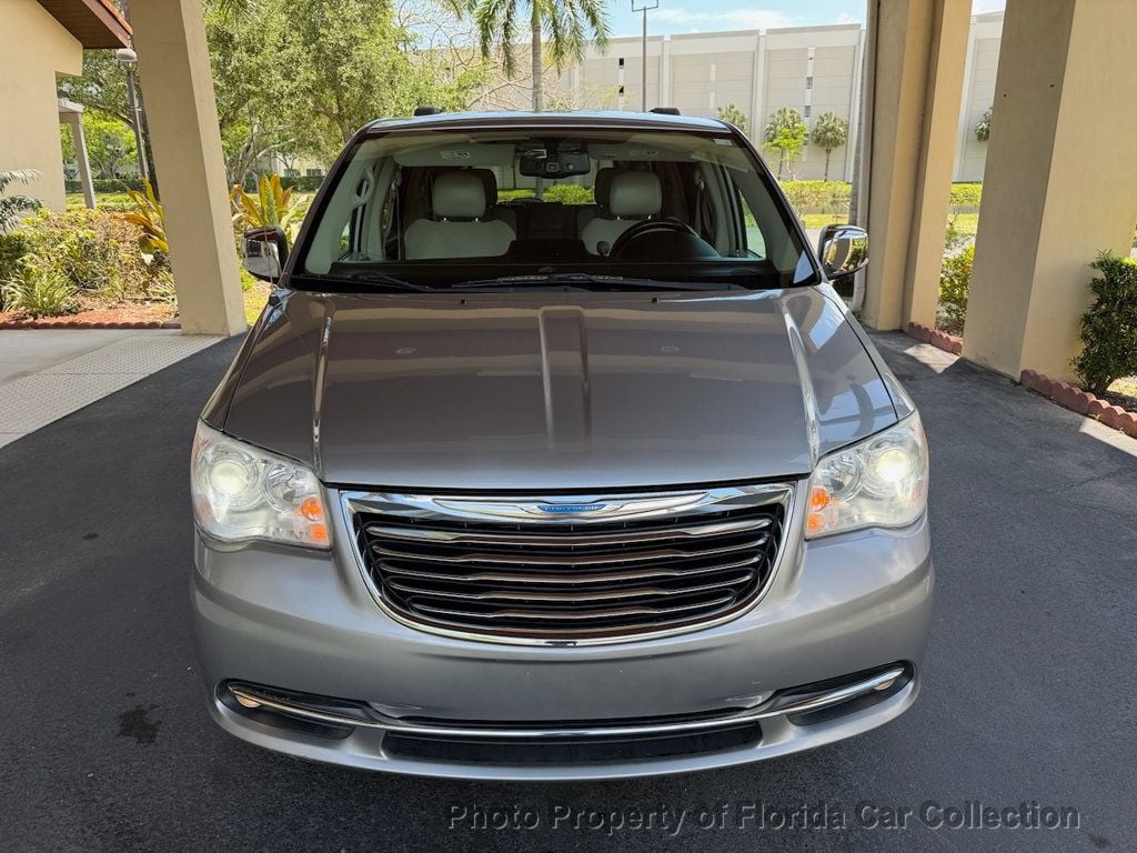 2013 Chrysler Town & Country Limited Wagon Mini Van - 23020425 - 70