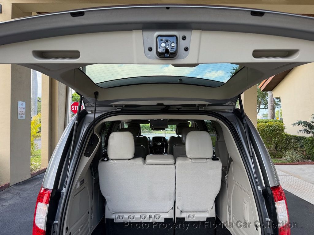 2013 Chrysler Town & Country Limited Wagon Mini Van - 23020425 - 83