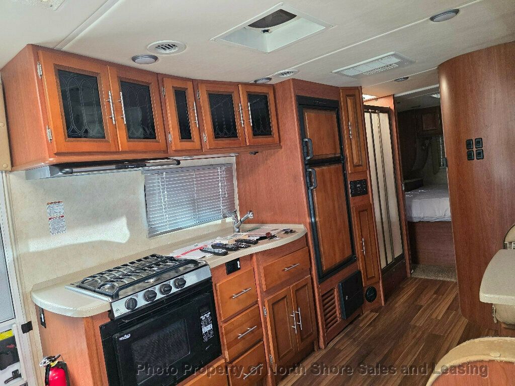 2013 Coachmen CONCORD 31SS 4500 Van 159 - 22989353 - 52
