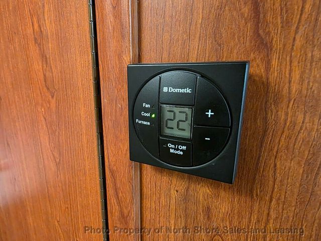 2013 Coachmen CONCORD 31SS 4500 Van 159 - 22989353 - 54