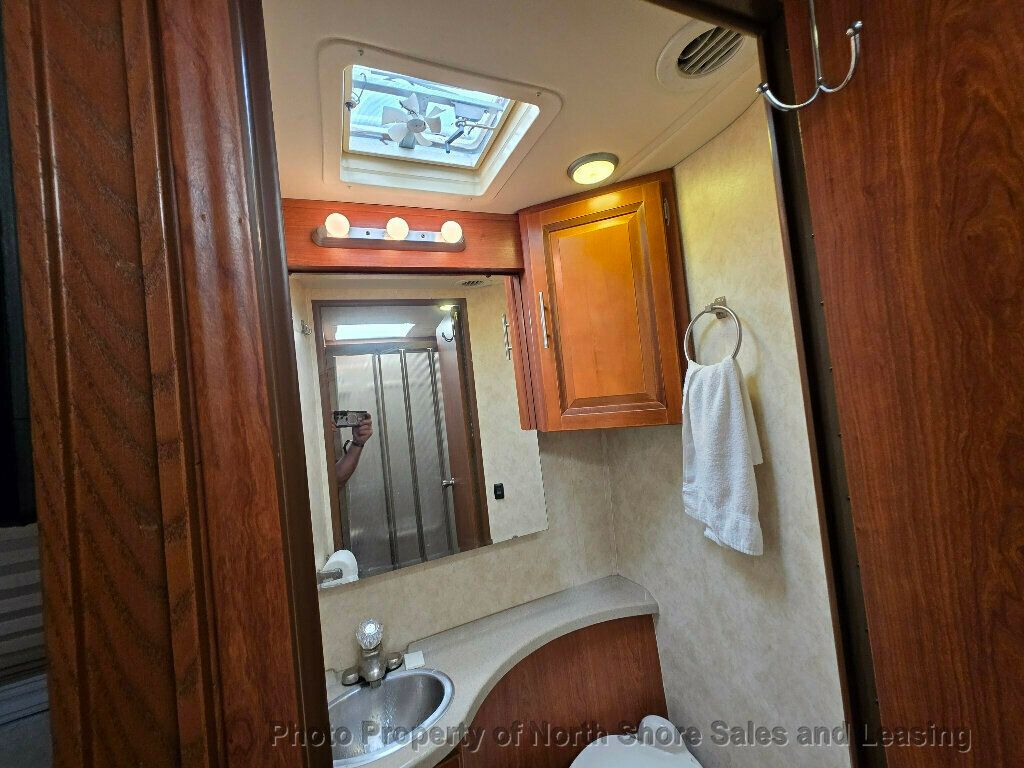 2013 Coachmen CONCORD 31SS 4500 Van 159 - 22989353 - 57
